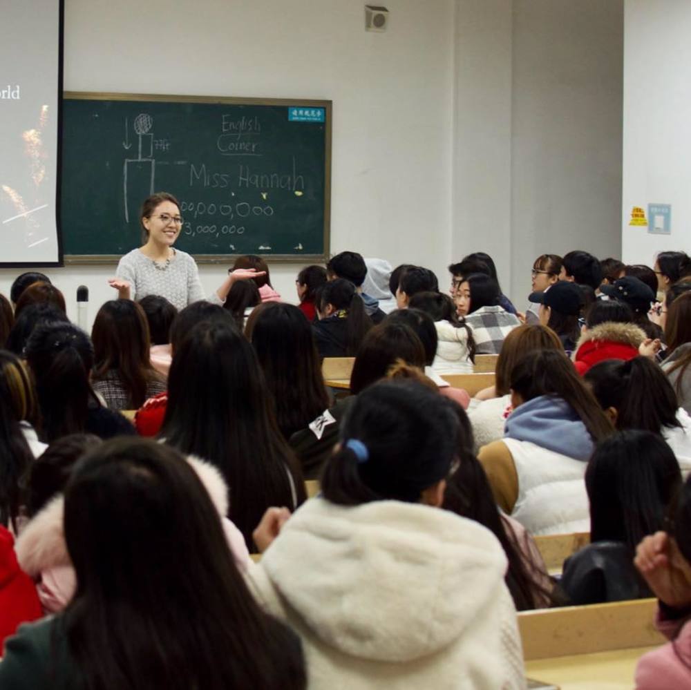 Meet your Posher, Hannah